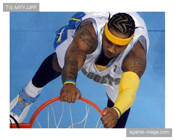 卡梅隆·安东尼利用无球跑动拉开空间提振球队外线攻击效率