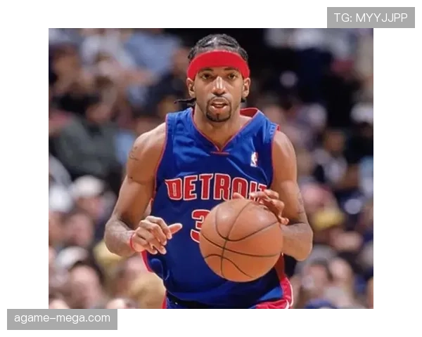 理查德·汉密尔顿无球跑动提升效率拉开防守空间